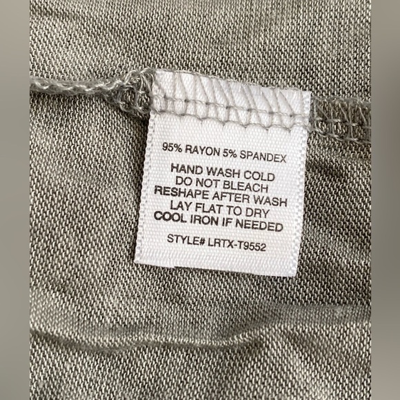 Tresics Luxe Twist Back Tank Top, Athletic Top, NWT, Size Medium, Gray with Blue - Picture 7 of 10